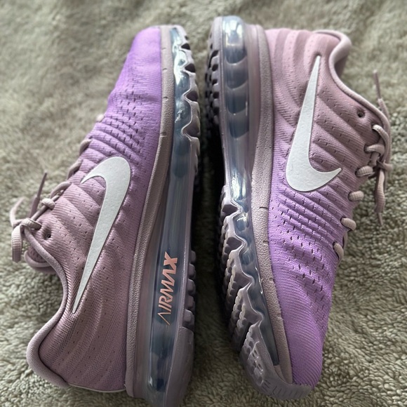 Nike Air Max - Picture 11 of 14